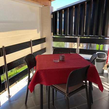 Residence4A-Appartamento Rosso Ravni Dış mekan fotoğraf