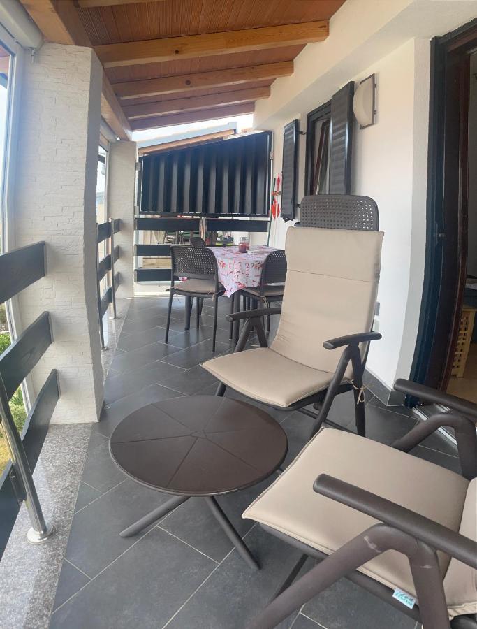 Residence4A-Appartamento Rosso Ravni Dış mekan fotoğraf